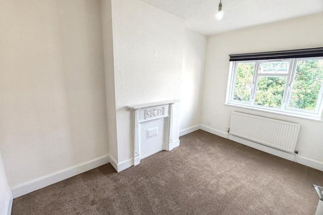 53B, Balfour Road, Ilford photo 4
