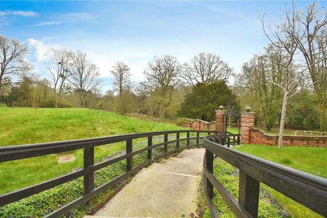Flat for sale in Mortimer Drive, Romsey, Hampshire