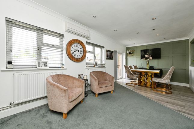 44, Isle Bridge Road, Wisbech photo 4