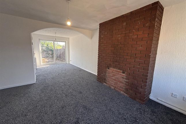 46, Westmore Way, Wednesbury photo 2