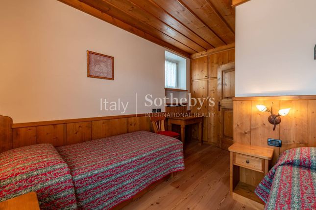 Apartment for sale in Via Roma, Cortina D'ampezzo, Veneto