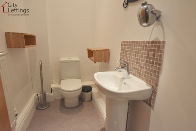 Flat to rent in George Street, City Centre, Nottingham