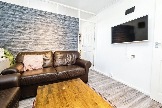 Flat for sale in Manford Way, Chigwell, Essex