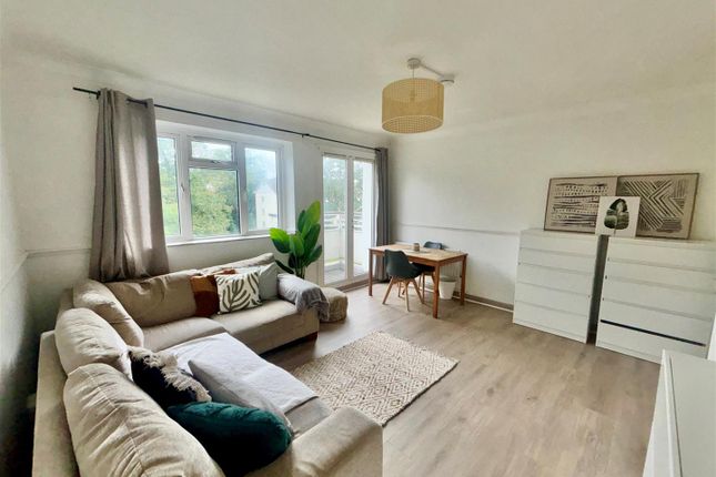 Thumbnail Flat to rent in Kingsnympton Park, Kingston Upon Thames