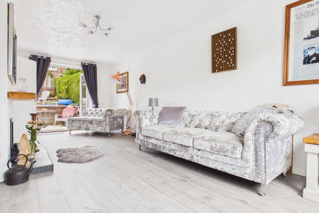 92, MANOR ROAD, MANCHESTER photo 4