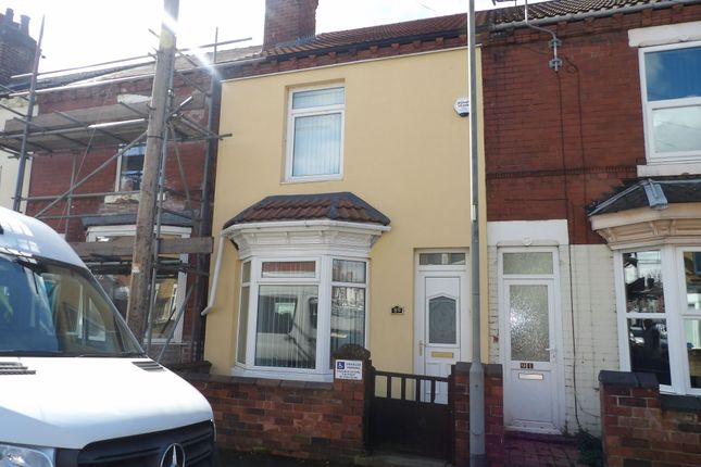 Thumbnail Terraced house to rent in West End Avenue, Doncaster