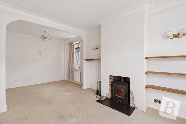 Mansfield Gardens, Hornchurch photo 3