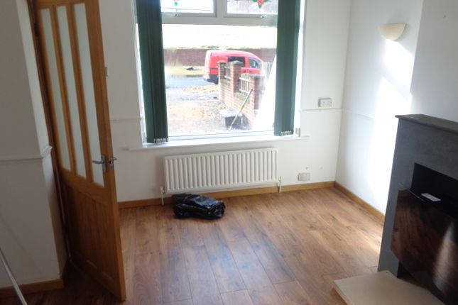 274, Deerlands Avenue, Sheffield photo 4