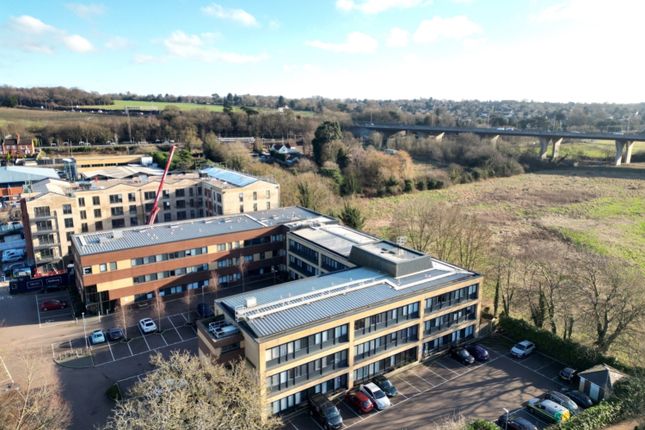 1-bed flat on Flat 54, Pinnacle House, Kings Langley, £192,950