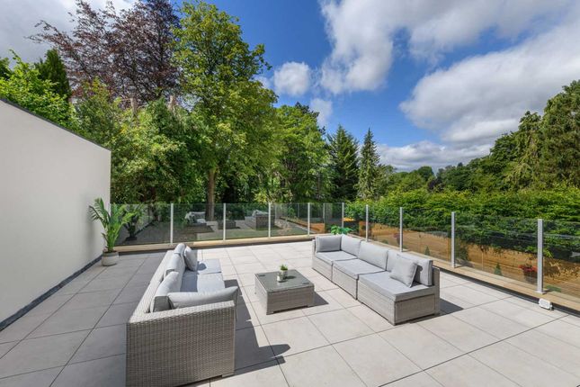 13 Meadowfield Road, Stocksfield photo 3