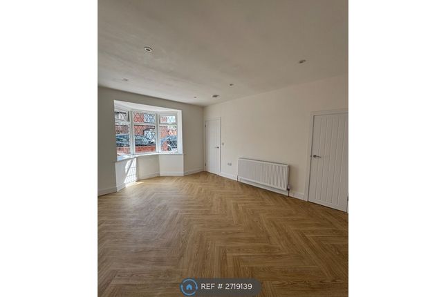 Hawthorn Road, Stow Heath, Wolverhampton photo 3