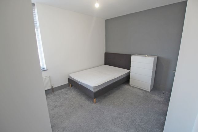 ROOM 4, 41, Stevenson Street East, Accrington photo 2