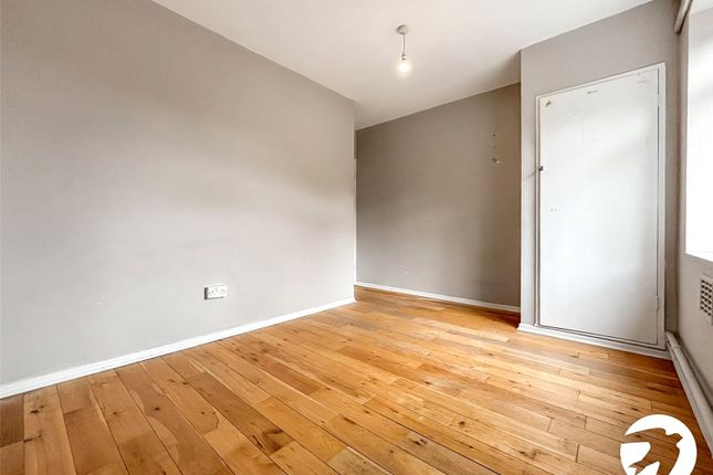 Flat 13, Attleborough Court,, Sydenham Hill, London photo 4