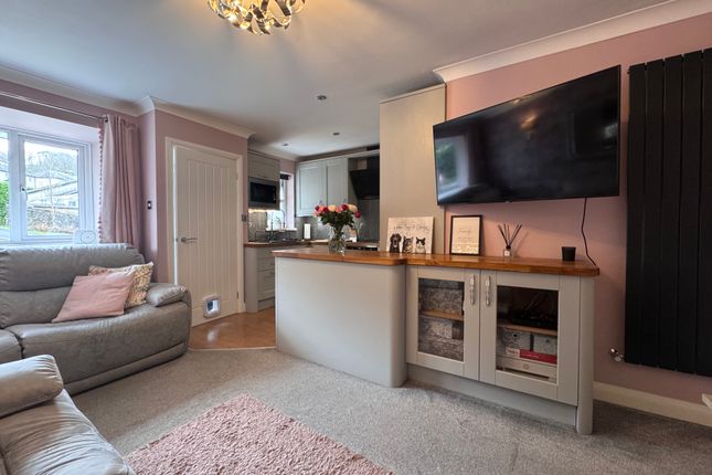 1, Quarry Close, Totnes photo 4