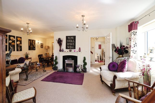 4, Holloway Close, Salisbury photo 2