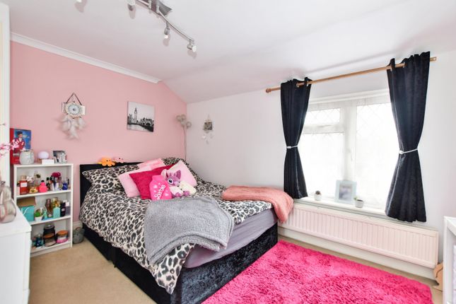 Terraced house for sale in High Street, Bedmond, Abbots Langley