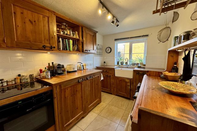 Terraced house for sale in Grange Close, Godalming