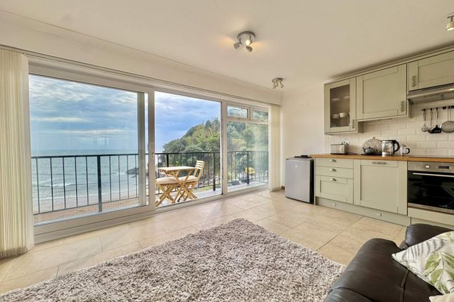 106 Redcliffe Apartment, Caswell Bay, Swansea photo 4