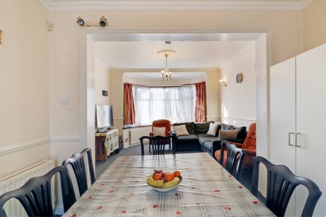 5-bed house on 109, Buck Lane, London, £675,000