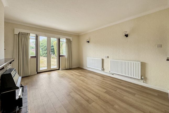 3, Sandown Close, Goring-by-sea photo 2