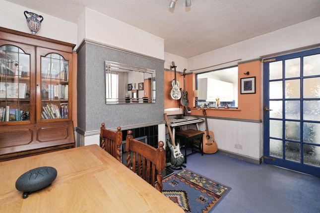 18, Windsor Drive, DERBY photo 4