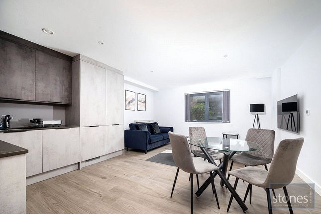 Flat 6, Holocene Court, 63, The Hyde, London photo 4