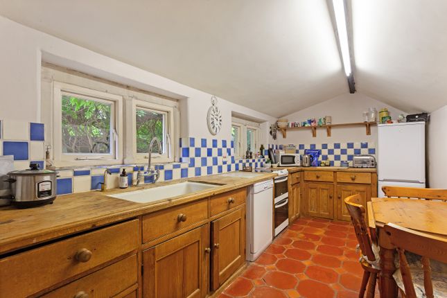 14, Pickwick, Corsham photo 4
