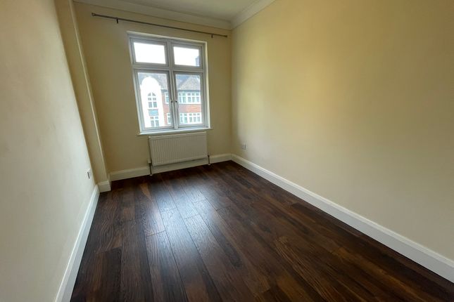 Hill Court, Romford photo 5