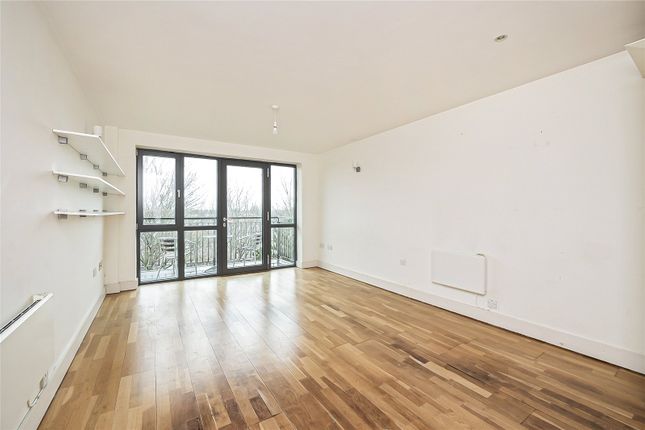 Flat 45,, Nonsuch House, Colliers Wood photo 2