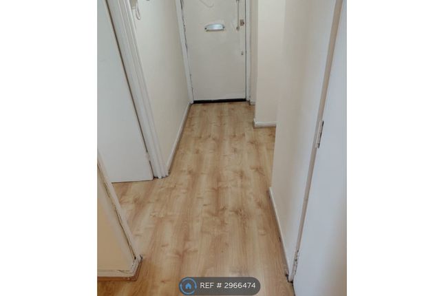 Flat, Elkington Point Lollard Street, London photo 5
