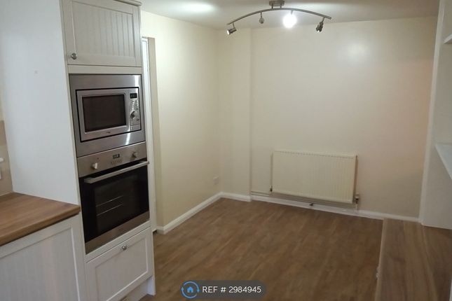 Folly Row, Lacock, Chippenham photo 5