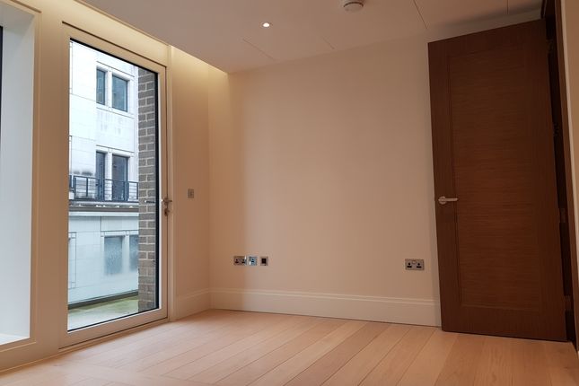 Flat for sale in 190 Strand, London