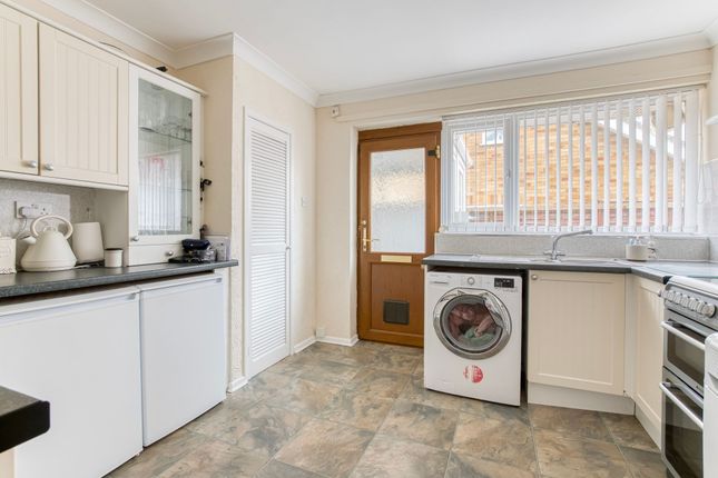 53 Yew Tree Close, Great Yarmouth photo 2