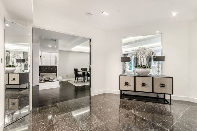 Maisonette for sale in Queens Gate, South Kensington, London