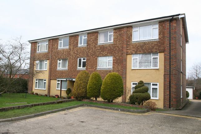 Thumbnail Flat for sale in Southfield Road, Tunbridge Wells