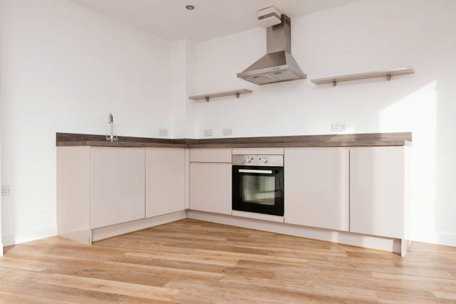 Flat for sale in Cadogan House, West Bute Street, Cardiff