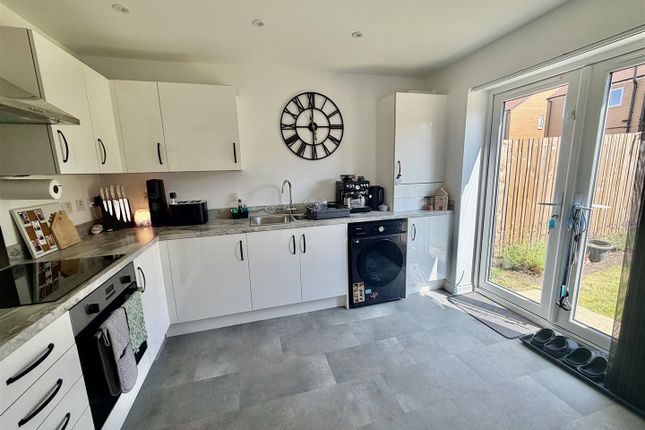 18, Ellis Close, Houghton Le Spring photo 4