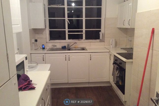 Thumbnail Flat to rent in Hill Court, London