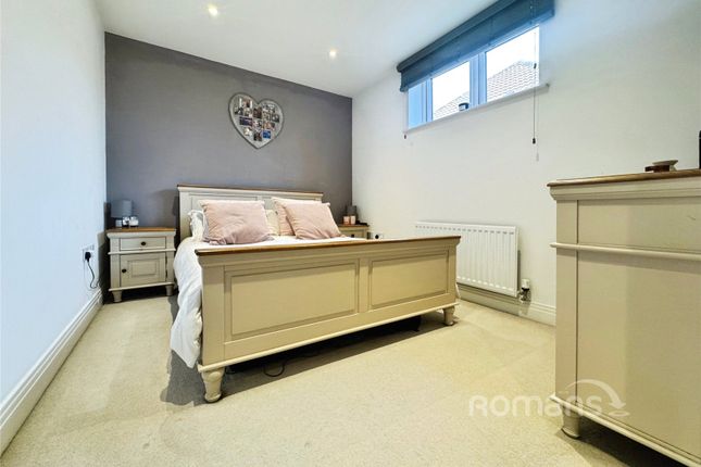 Flat 9, Grove House,, Sarah Way, Farnborough photo 3