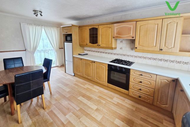 10, Durham Road, Crook photo 2
