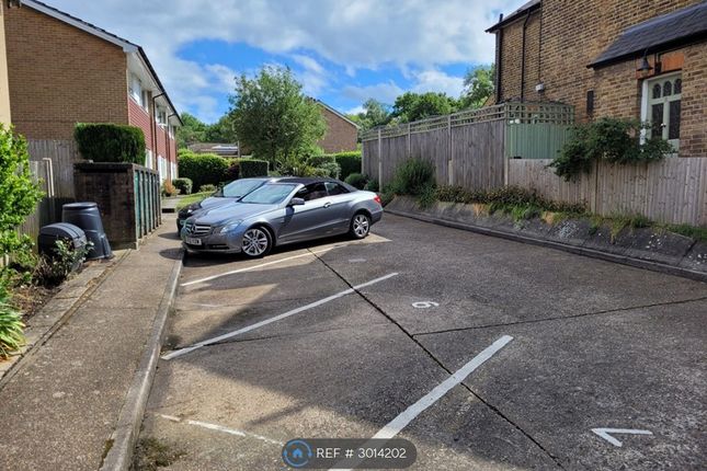 Lewins Road, Epsom photo 3