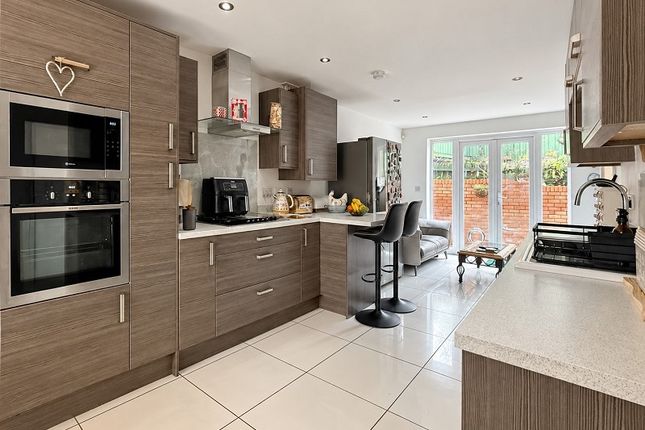 50, Highfields, Tonyrefail photo 2