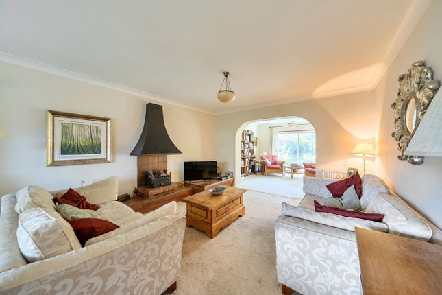 14, Priory Road, Bedfordshire photo 3