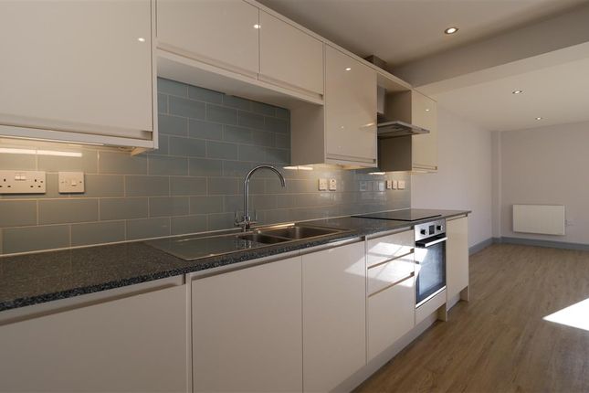 Flat 4, 12, Station Road, St Ives photo 3