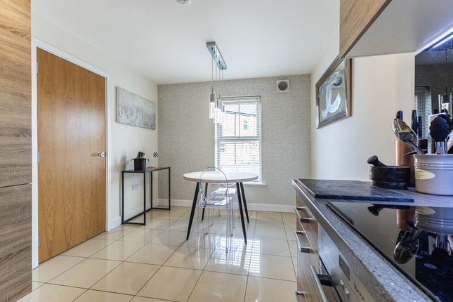 7 Bretby Avenue, Ossett, Wakefield photo 4