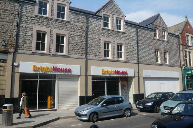 Retail premises to let in 79 Holton Road, Barry