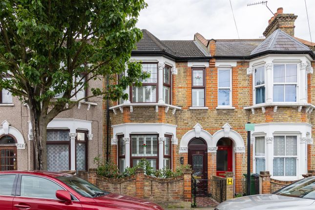 Thumbnail Terraced house to rent in Farnborough Avenue, London