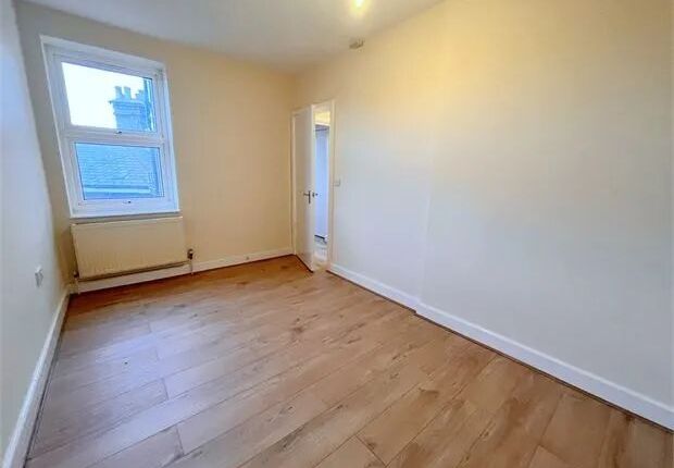 6b, Catford Broadway Catford, London photo 3