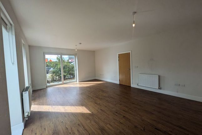 7, Alderney Close, London photo 4