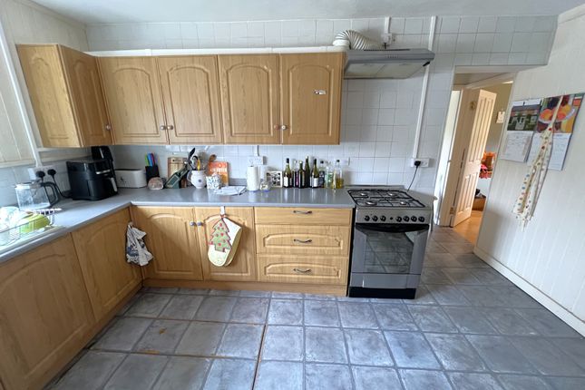 17 , Knowles Close, Halstead photo 4